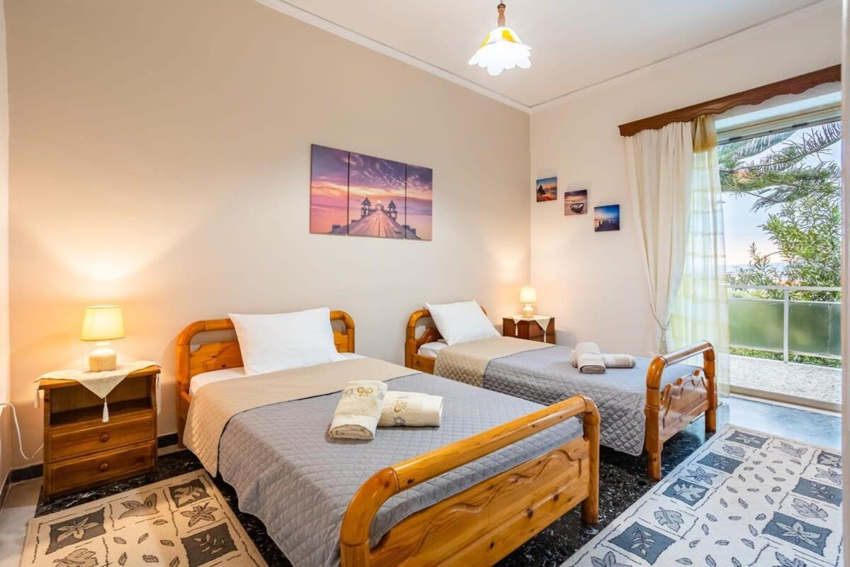 Seaside Family Haven - Avia'S Spacious Getaway ภายนอก รูปภาพ
